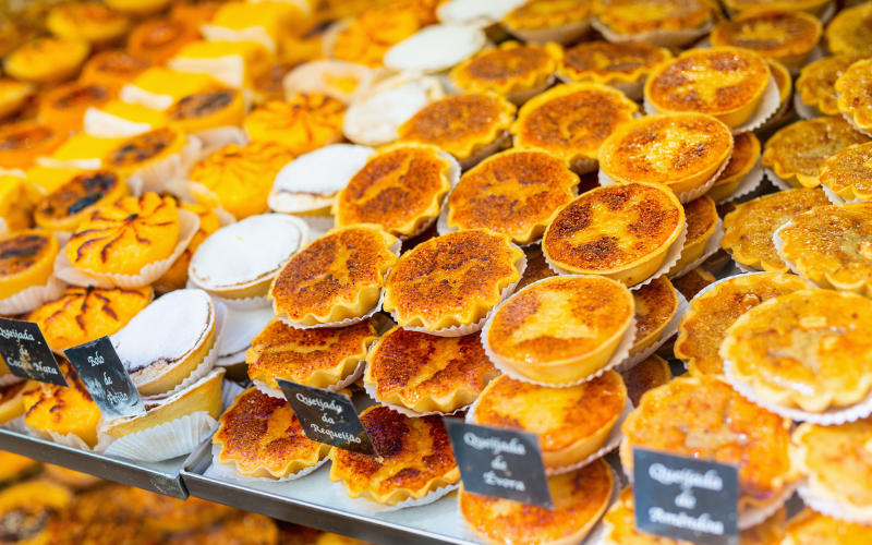 Pastéis de nata: the original Portuguese egg custard tarts